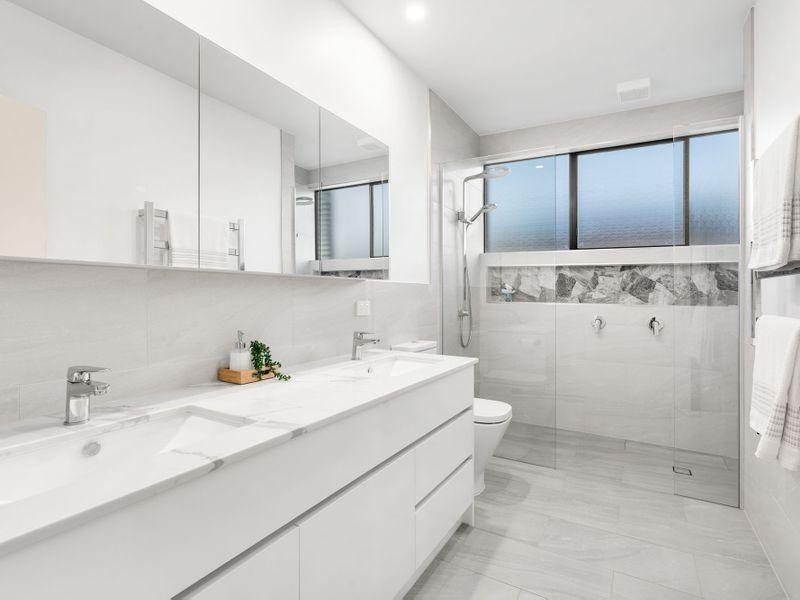 5 Downwind Court, Birkdale QLD 4159