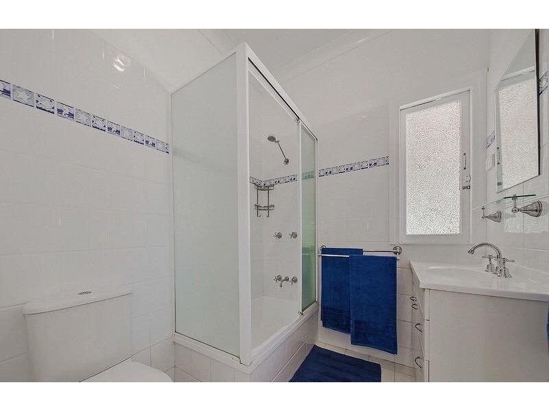 58 Alastair Street, Lota QLD 4179