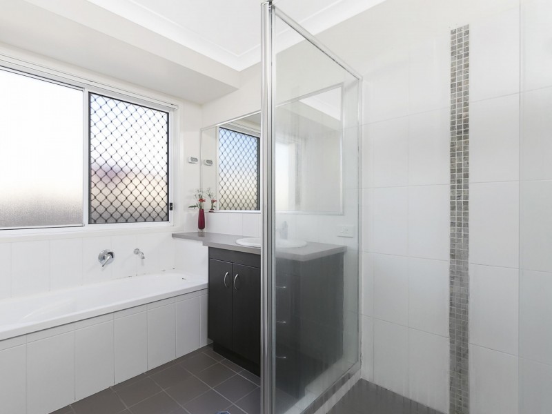 116 School Road, Wynnum West QLD 4178