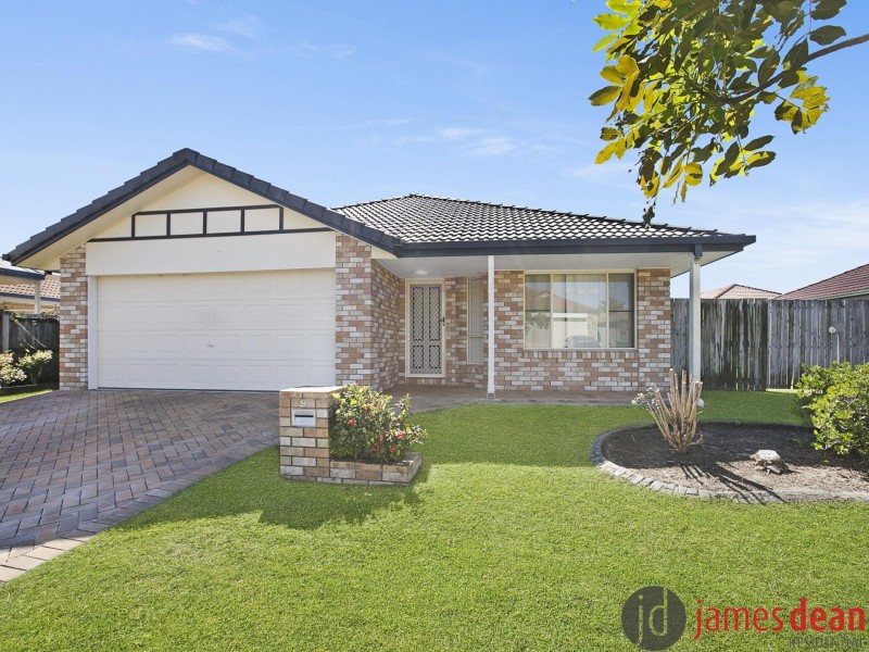 4 Ursula Place, Wynnum West QLD 4178