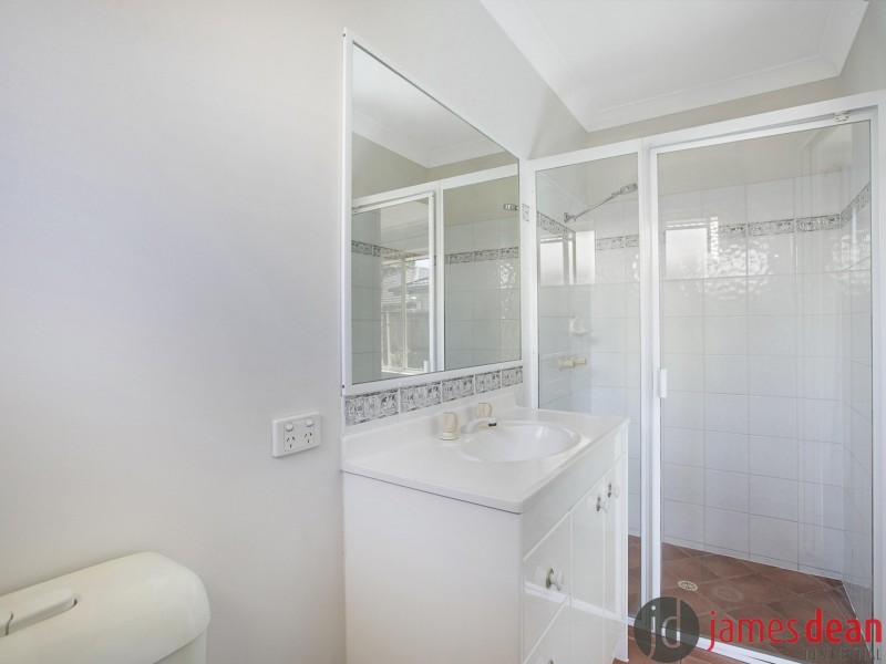 4 Ursula Place, Wynnum West QLD 4178