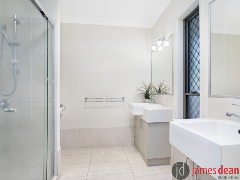 41 Foxwood Circuit, Wakerley QLD 4154