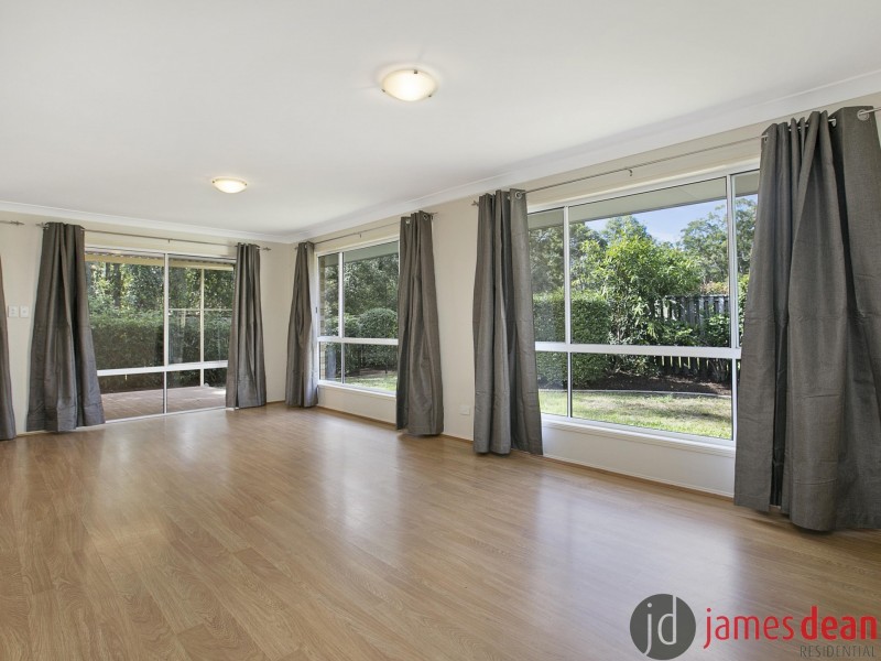 32 Mitchell Place, Belmont QLD 4153