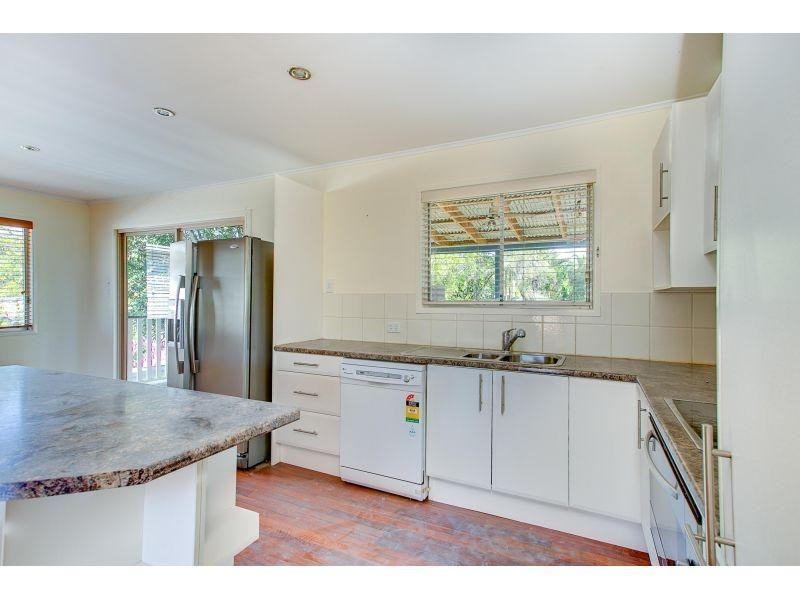 24 Wunulla Street, Thorneside QLD 4158