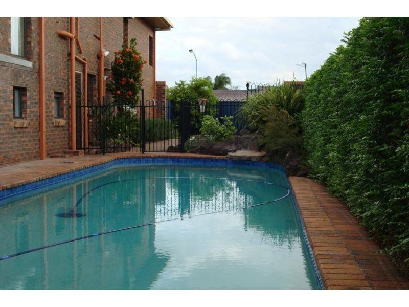 8 Catamaran, Manly West QLD 4179