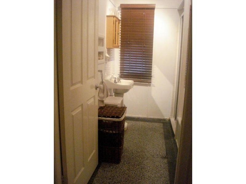 114 Moreton Avenue, Wynnum QLD 4178