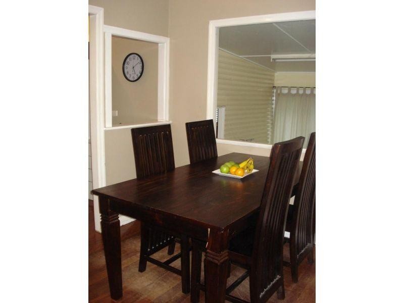 114 Moreton Avenue, Wynnum QLD 4178