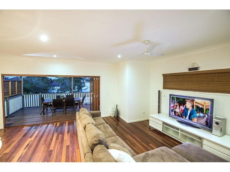 36 Wyena Street, Camp Hill QLD 4152