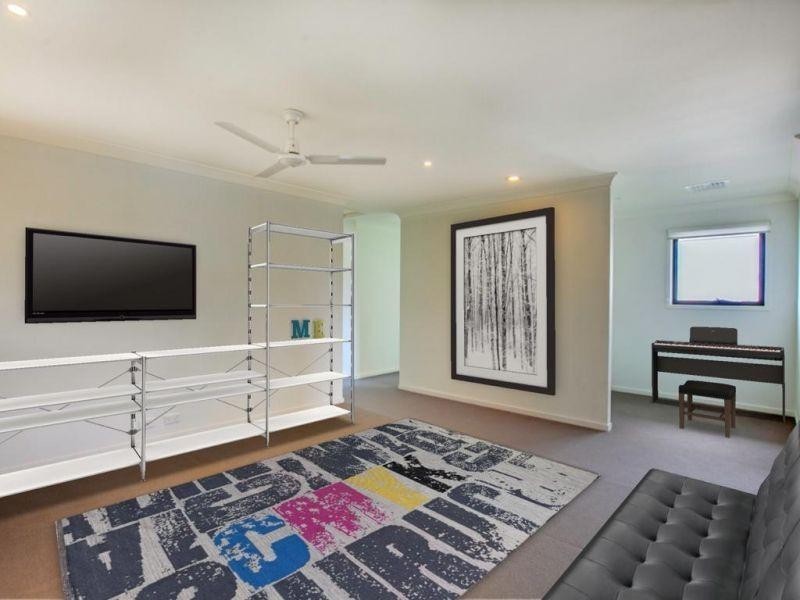 70 Moss Road, Wakerley QLD 4154