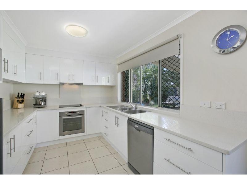 4 Idamea Street, Carina Heights QLD 4152