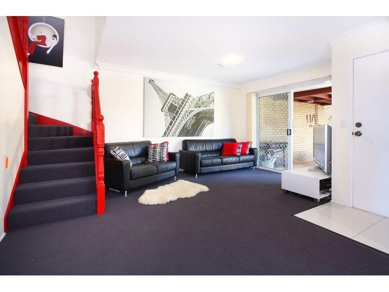 11 Eadie Place, Wynnum West QLD 4178