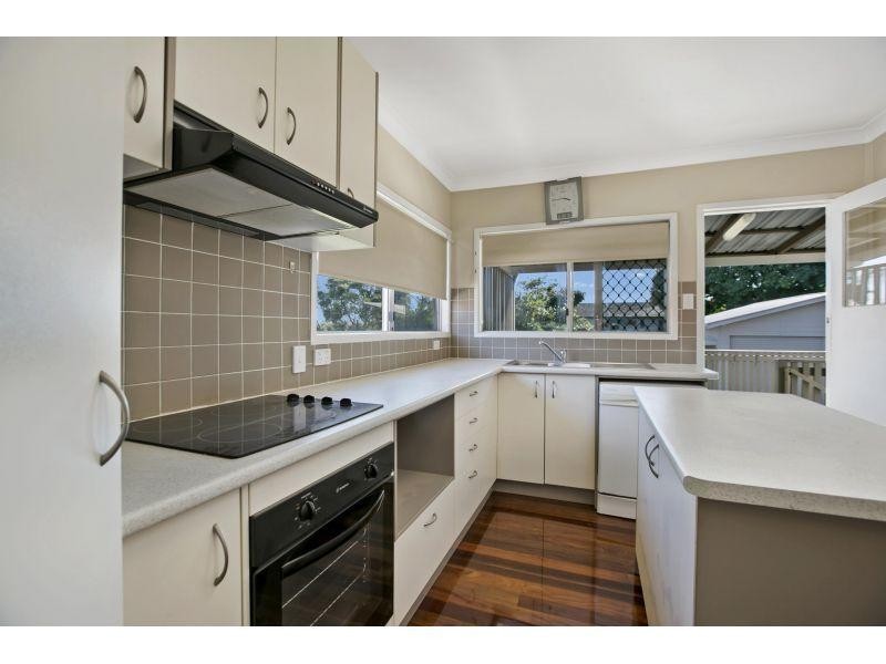 24 Tulkara Street, Manly West QLD 4179