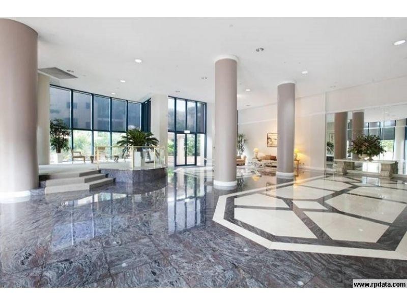 11/2 Goodwin Street, Kangaroo Point QLD 4169