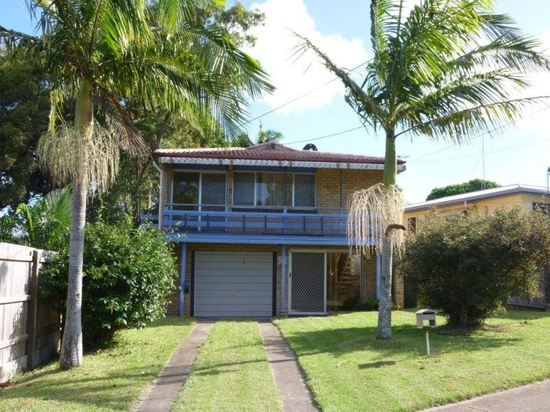 10  Wilfred Street, Lota QLD 4179