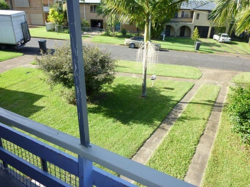 10  Wilfred Street, Lota QLD 4179