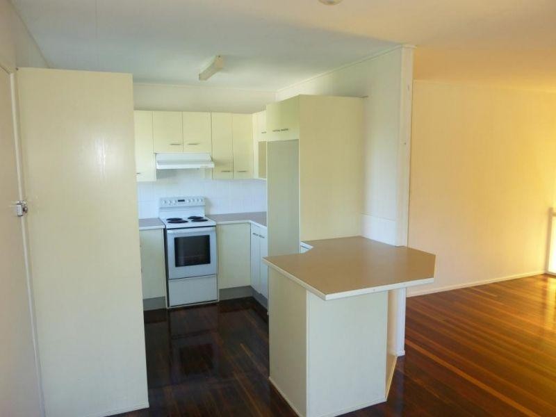 10  Wilfred Street, Lota QLD 4179