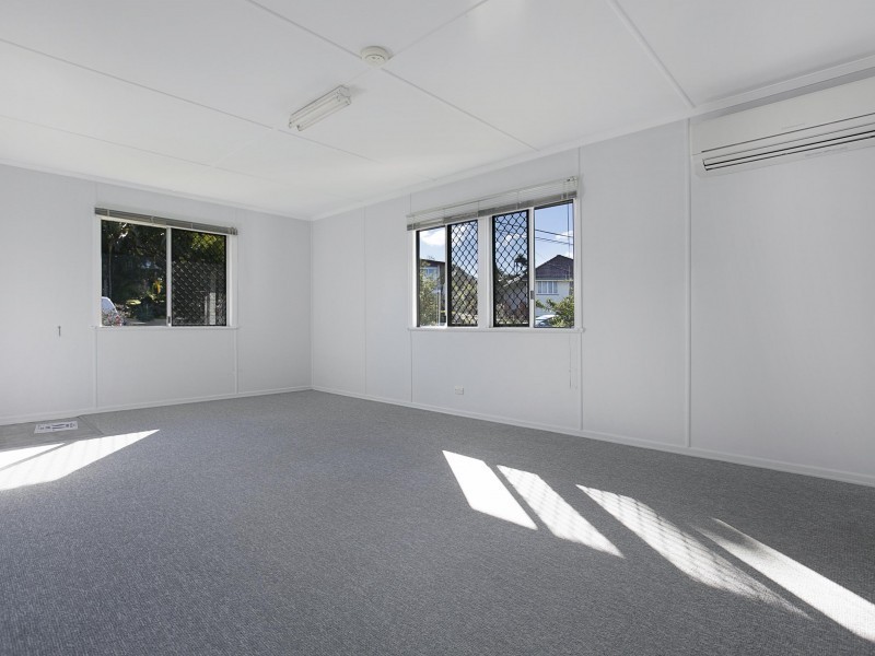 12 Rickston Street, Manly West QLD 4179