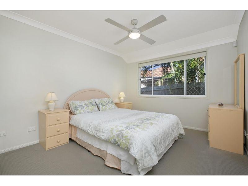 15  Christina Place, Belmont QLD 4153