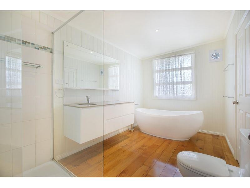 13 Keats Street, Cannon Hill QLD 4170