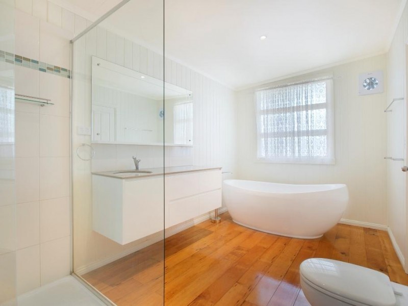 13 Keats Street, Cannon Hill QLD 4170