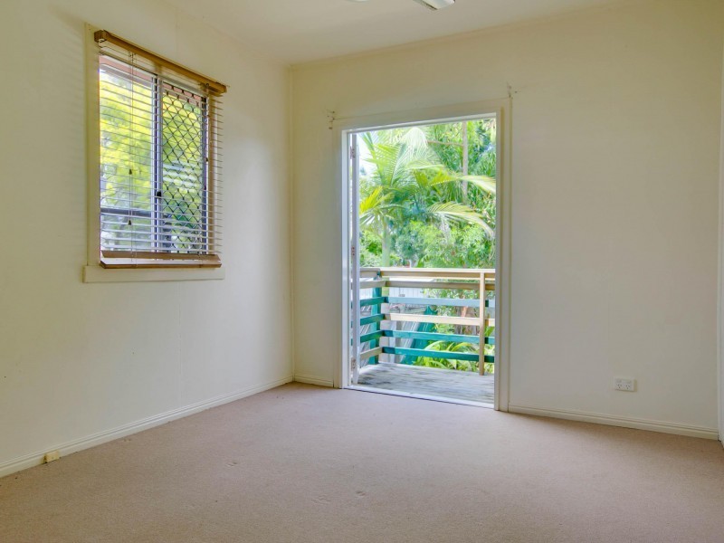 22 Daniel Street, Lota QLD 4179