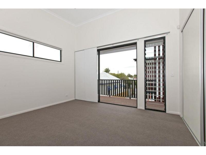 4/385 Hawthorne Road, Hawthorne QLD 4171
