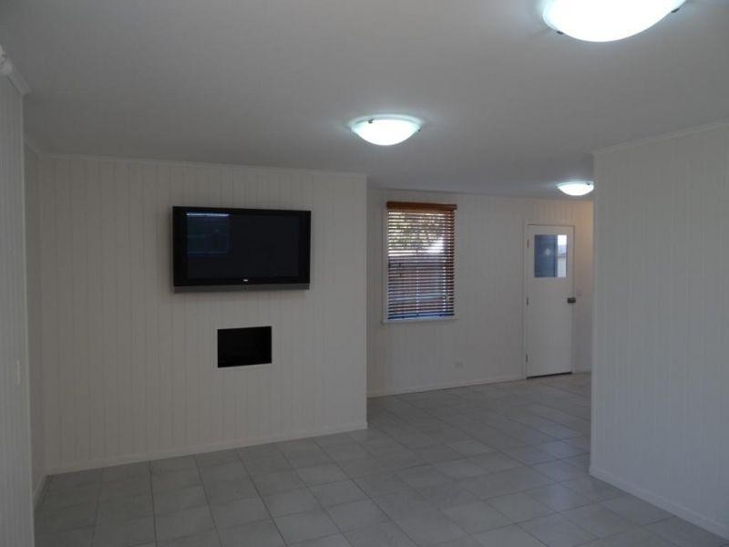 12b Boxgrove Avnue, Wynnum West QLD 4178