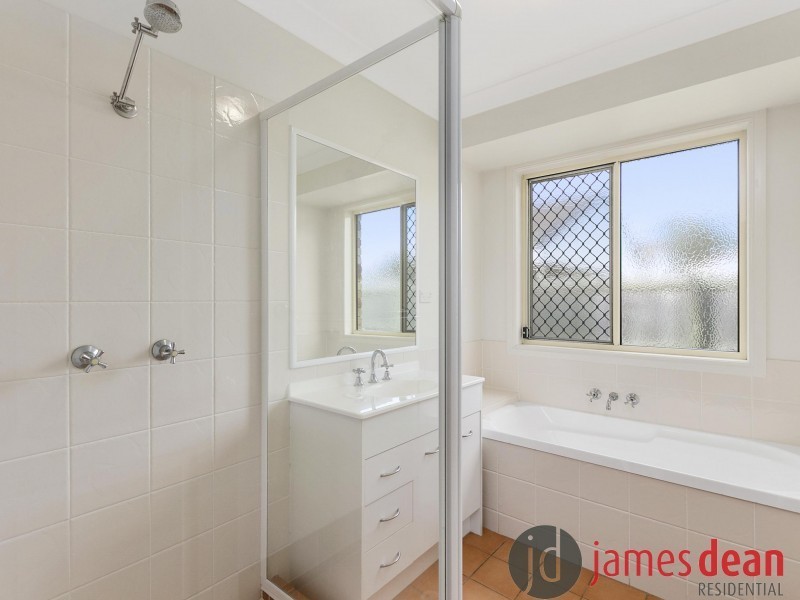 25 Wirra Circuit, Wynnum West QLD 4178