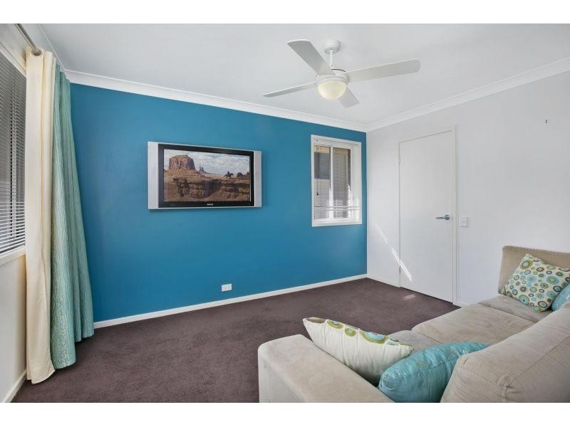 4 Chipping Close, Wakerley QLD 4154