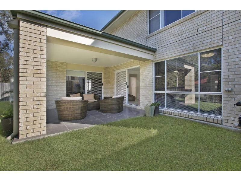 4 Chipping Close, Wakerley QLD 4154