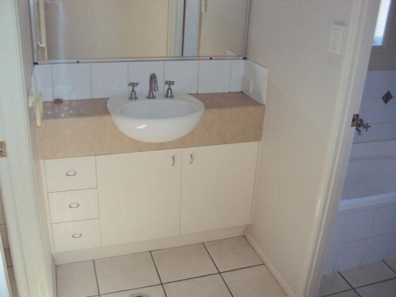 10 Graven Street, Murarrie QLD 4172