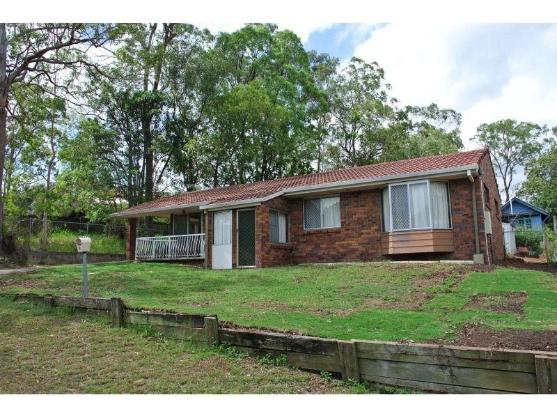 5 Falstaff Street, Belmont QLD 4153