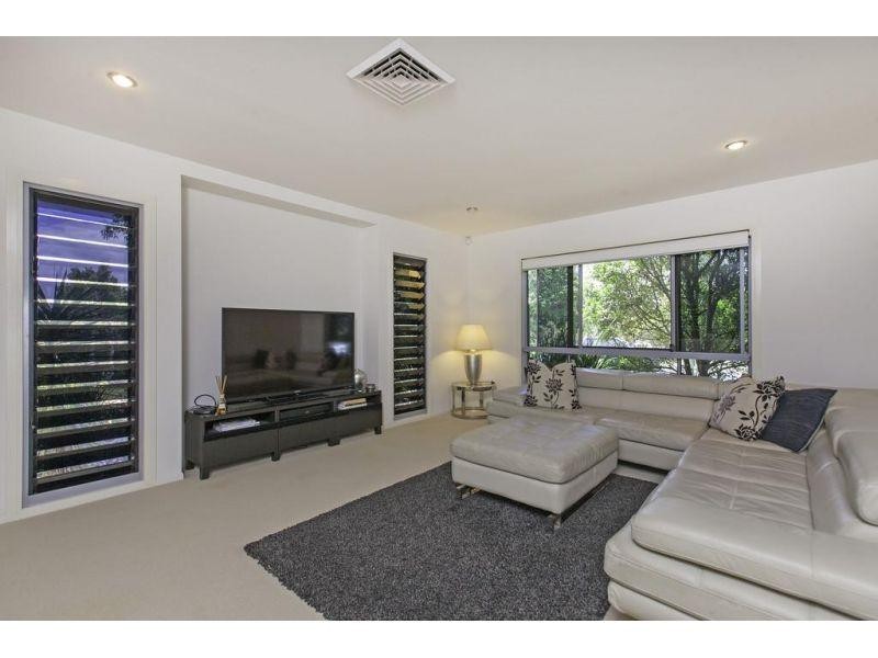 40 Gumdale Street, Wakerley QLD 4154