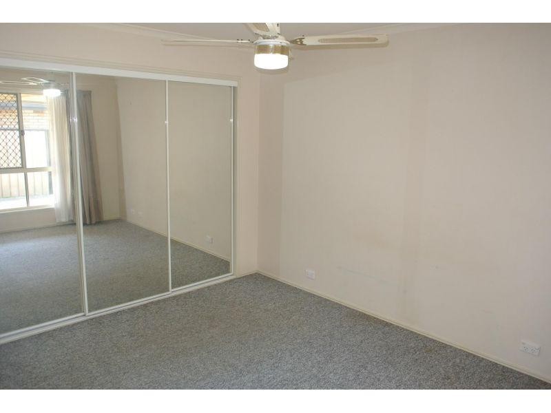 16 Magdalene Street, Wynnum West QLD 4178