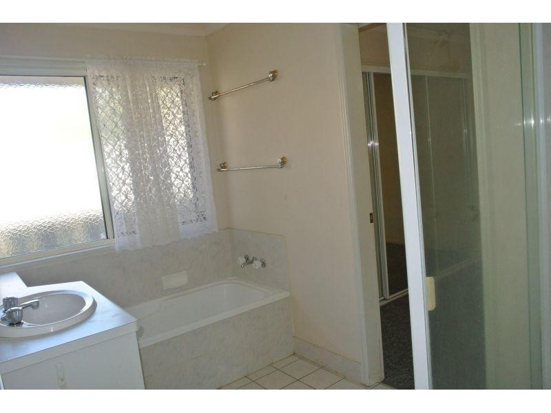 16 Magdalene Street, Wynnum West QLD 4178