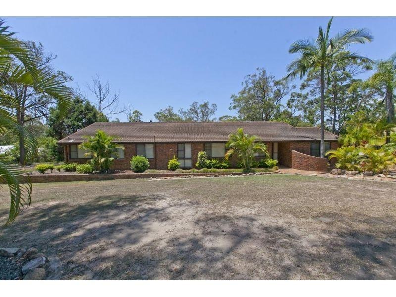 12 Oakwood Street, Capalaba QLD 4157