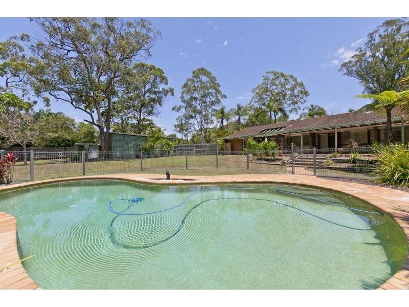 12 Oakwood Street, Capalaba QLD 4157