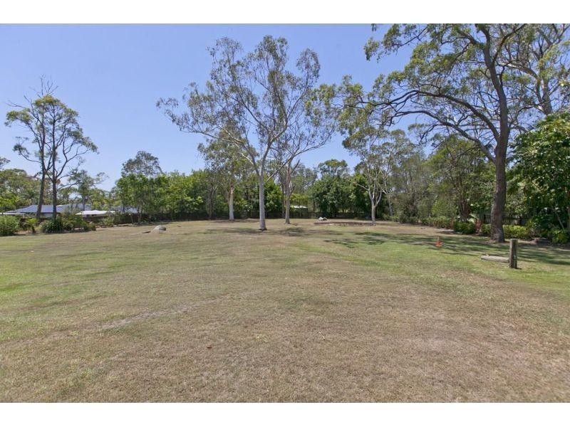 12 Oakwood Street, Capalaba QLD 4157