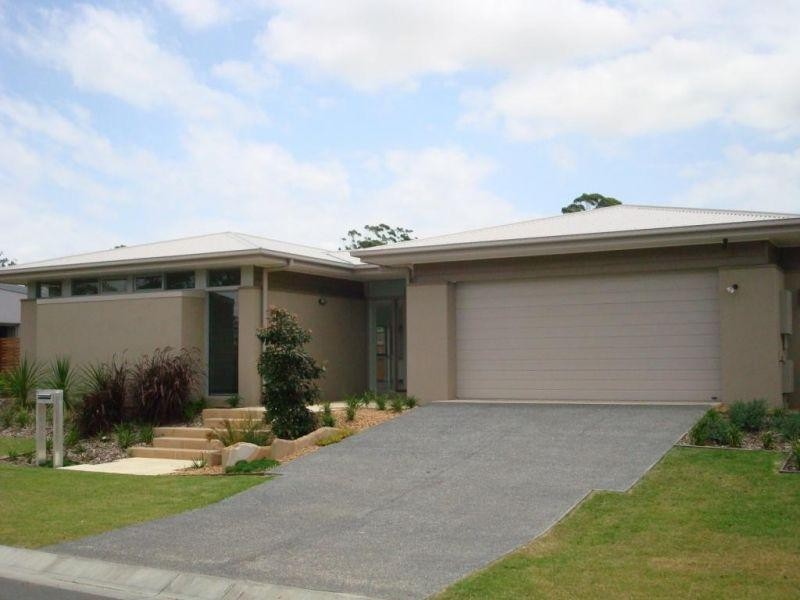 8 Macquarie, Wakerley QLD 4154