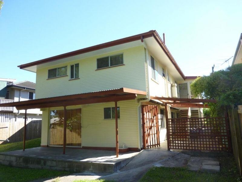 50 Roseberry Parade, Wynnum West QLD 4178