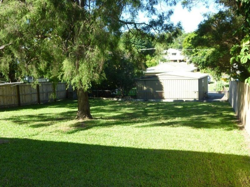 50 Roseberry Parade, Wynnum West QLD 4178