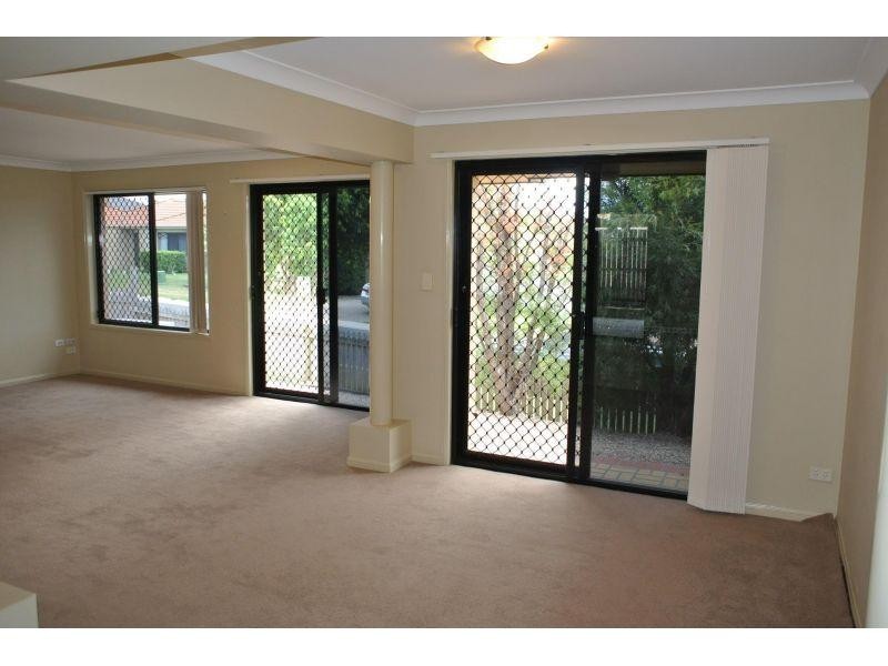 17 Rudkin Street, Wakerley QLD 4154