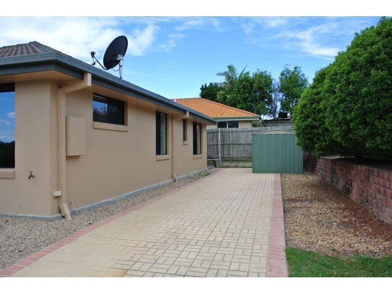 17 Rudkin Street, Wakerley QLD 4154