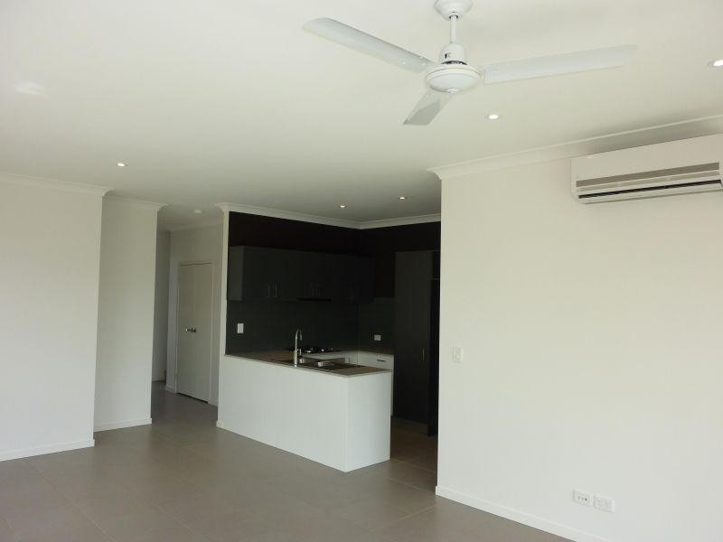 16 Grandis Close, Wakerley QLD 4154