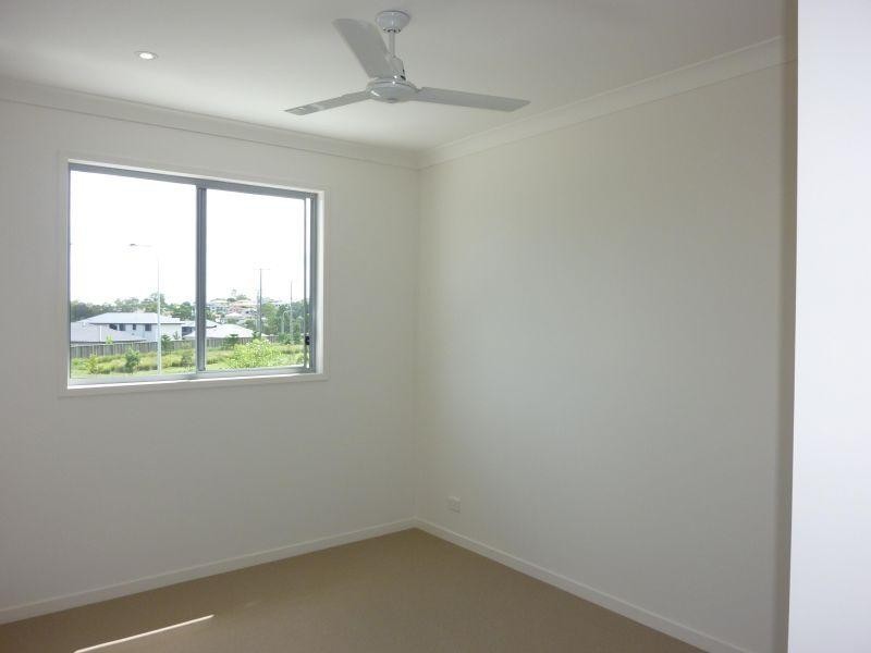 16 Grandis Close, Wakerley QLD 4154