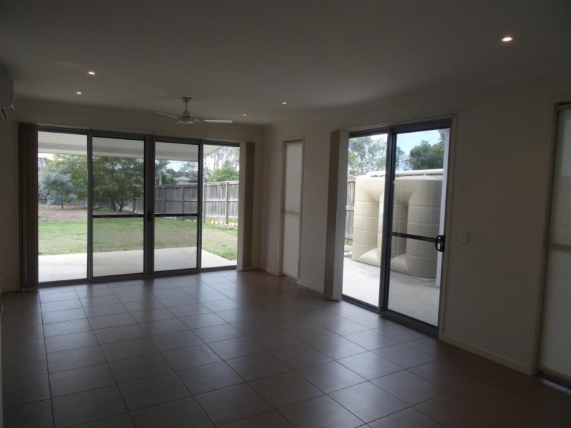 16 Grandis Close, Wakerley QLD 4154