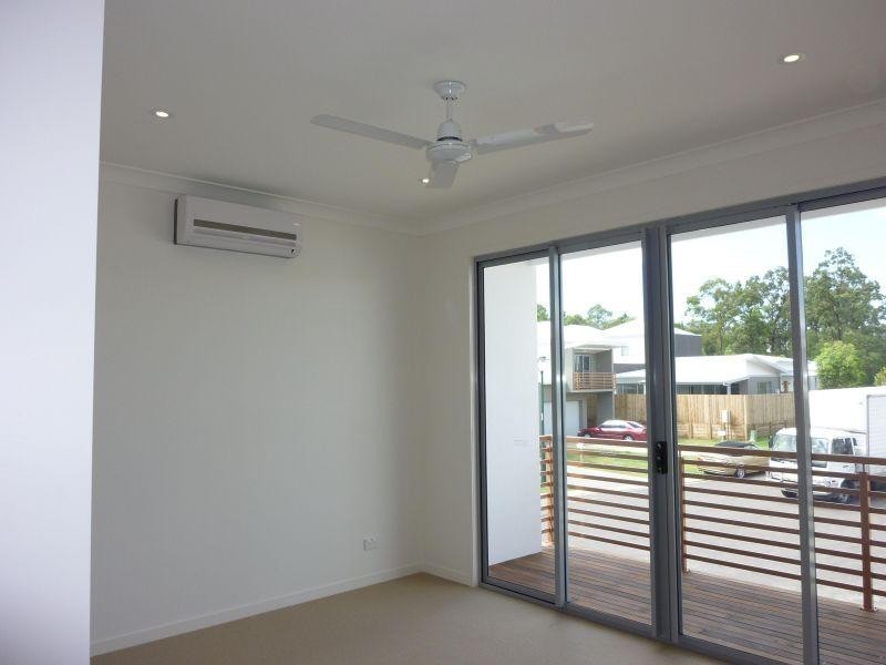 16 Grandis Close, Wakerley QLD 4154