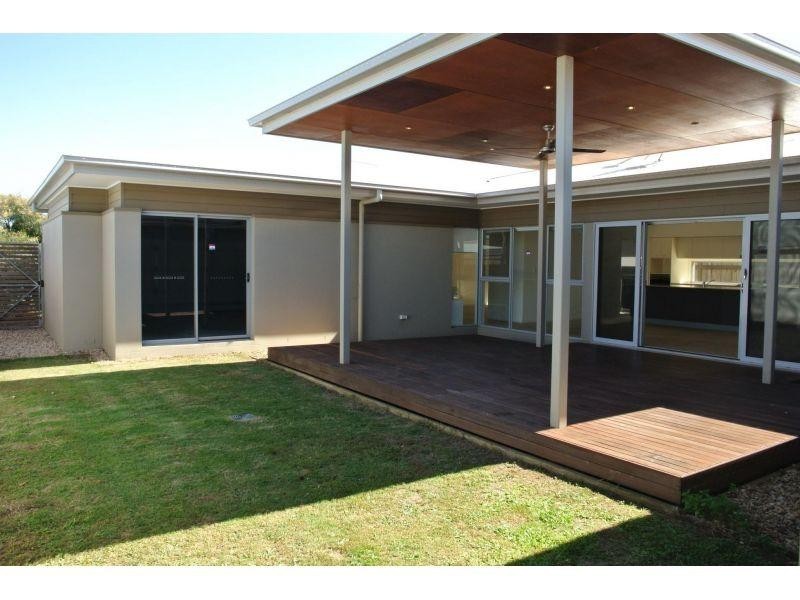 32  Macquarie Street, Wakerley QLD 4154