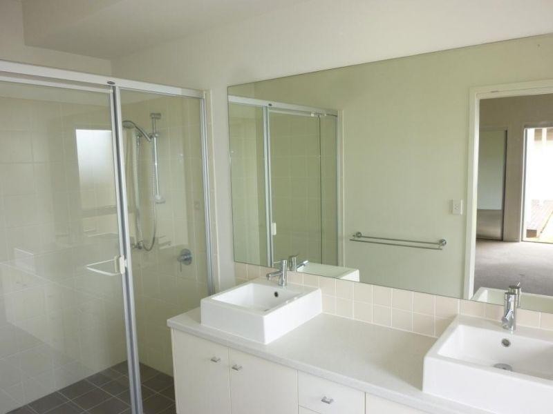 32  Macquarie Street, Wakerley QLD 4154