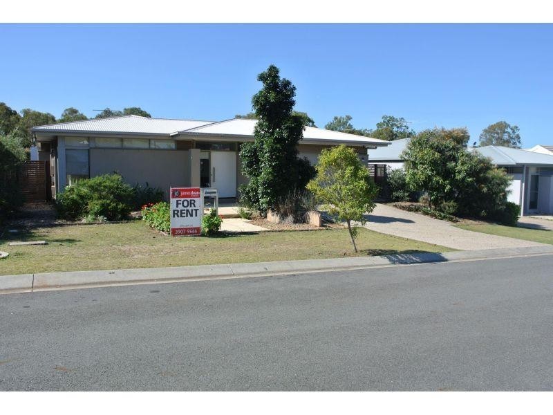32  Macquarie Street, Wakerley QLD 4154